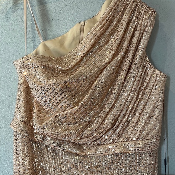 Ieena for Mac Duggal SEQUINED RUCHED ONE SHOULDER GOWN NWT - Picture 5 of 14